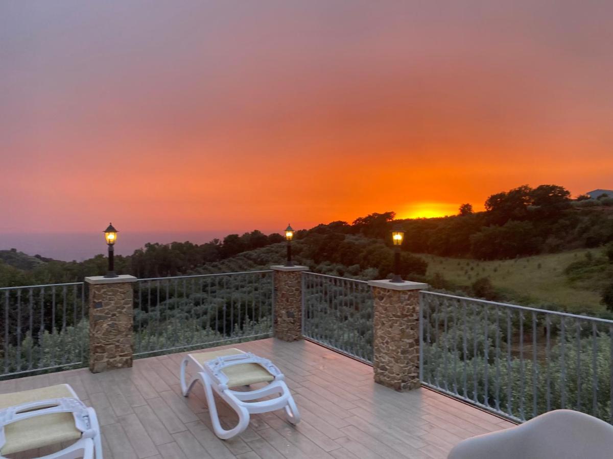 Casale Calabria Bed & Breakfast Gizzeria Exterior photo